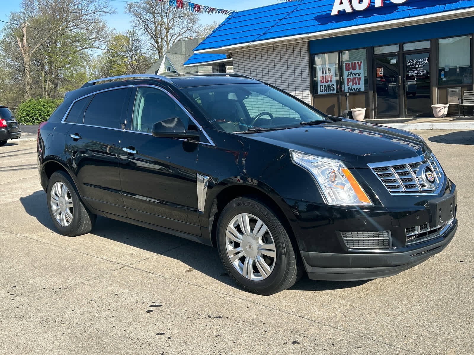Used 2014 Cadillac SRX Luxury image 2