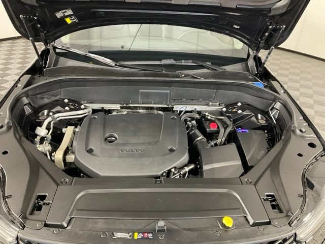 Certified 2025 Volvo XC90 B6 Plus w/ Protection Package Premier AWD/4WD image 38
