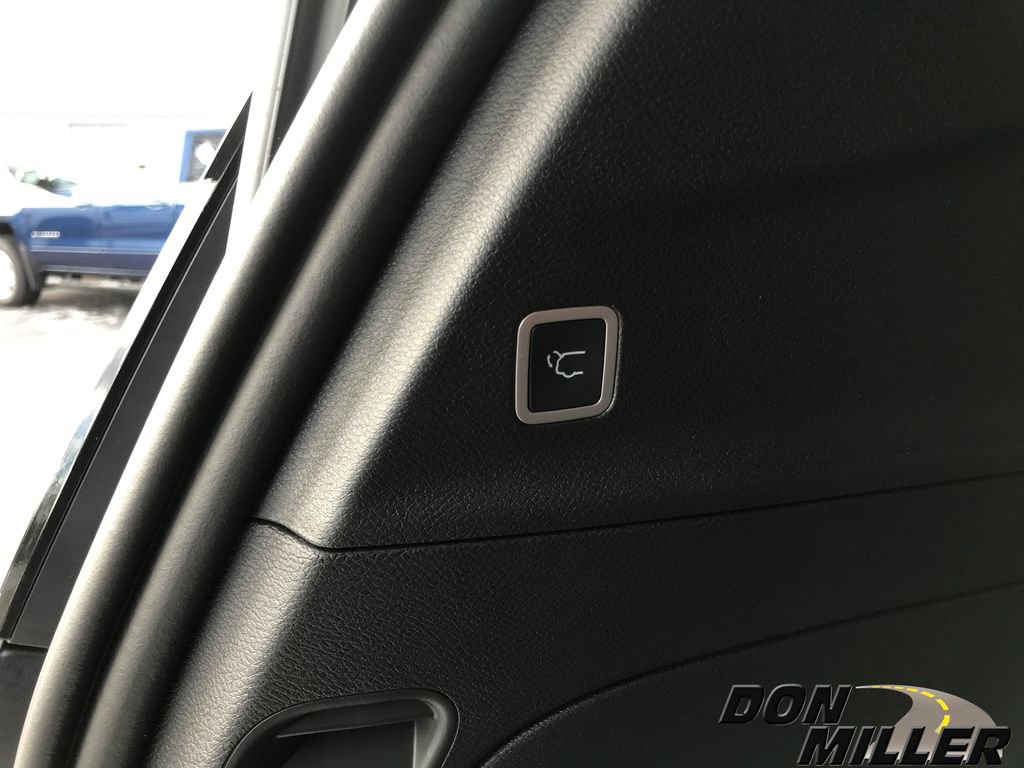 New 2026 Chrysler Pacifica Limited image 34