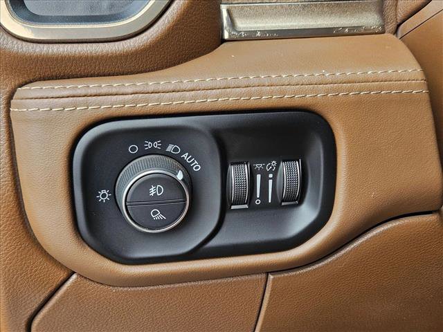 Used 2021 RAM 2500 Limited image 12