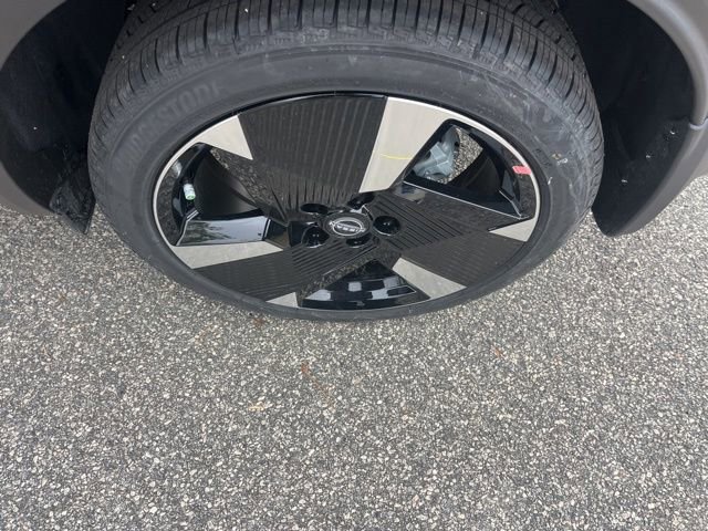 New 2026 Nissan Kicks SR image 31