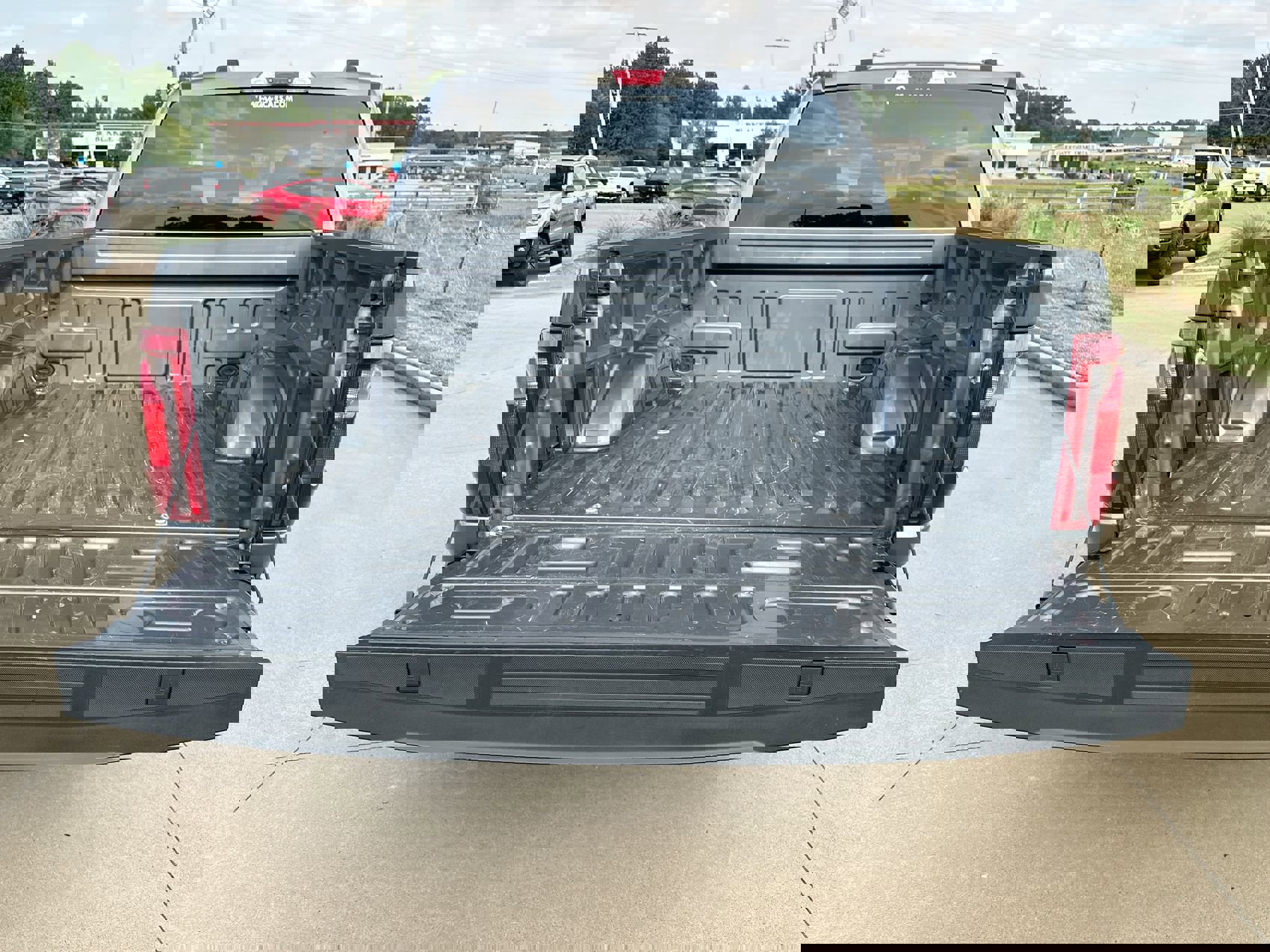 Used 2024 Ford F150 XLT w/ Mobile Office Package image 22