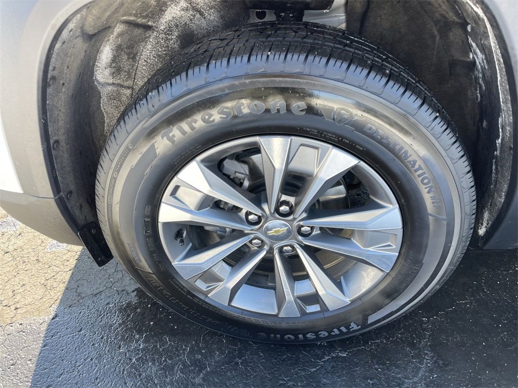 New 2026 Chevrolet Equinox LT w/ LPO, Floor Liner Package image 10