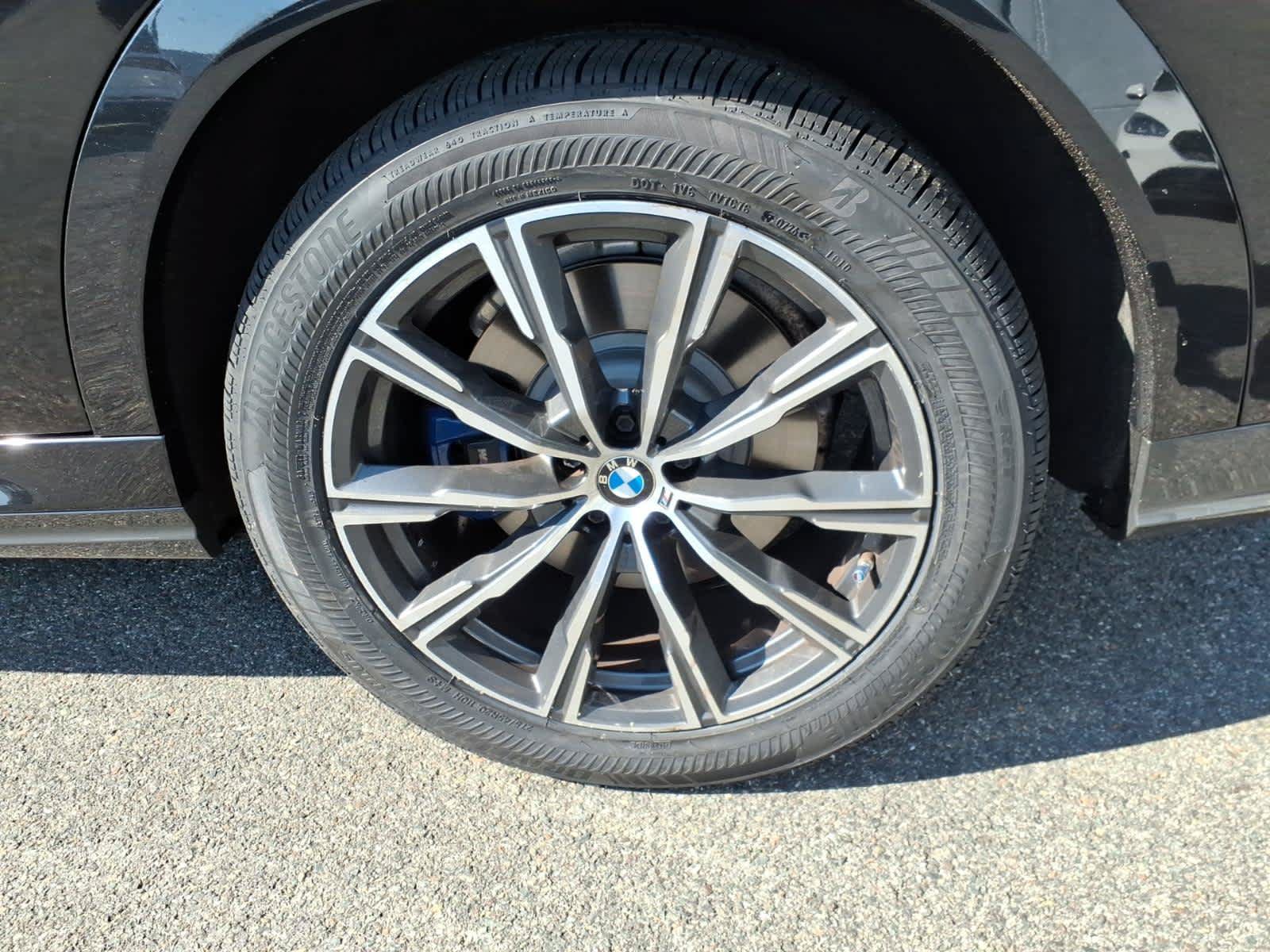 Used 2021 BMW X6 M50i w/ Premium Package AWD/4WD image 9