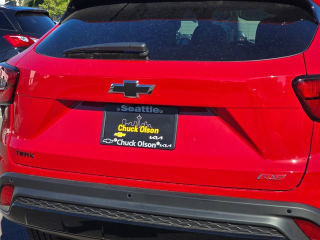 New 2026 Chevrolet Trax RS w/ Sunroof Package FWD image 13