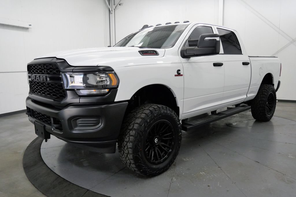 Used 2024 RAM 2500 Tradesman w/ Snow Chief Group AWD/4WD image 3