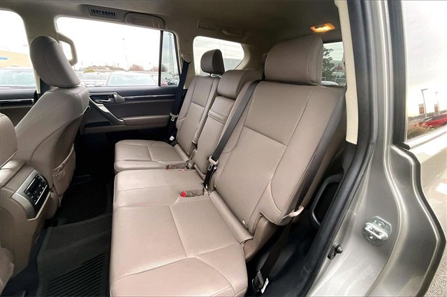 Used 2022 Lexus GX 460 Premium image 19