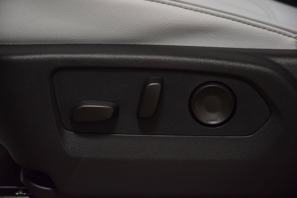 New 2026 Chevrolet Suburban Premier AWD/4WD image 42