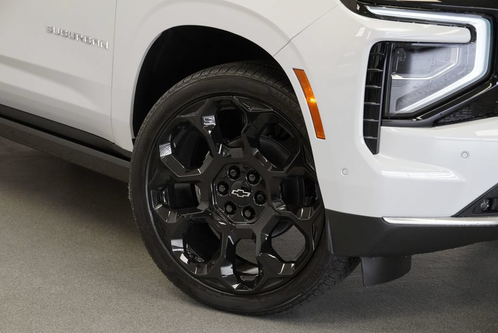 New 2026 Chevrolet Suburban High Country AWD/4WD image 10