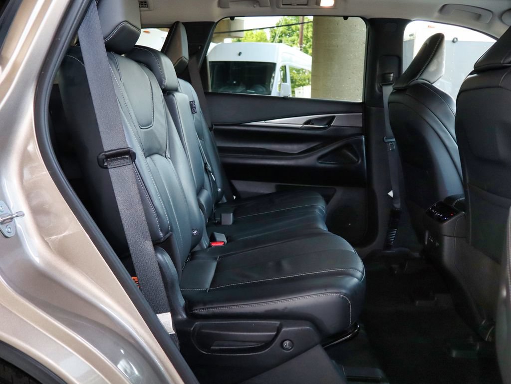 Used 2023 INFINITI QX60 Luxe w/ Cargo Package AWD/4WD image 46