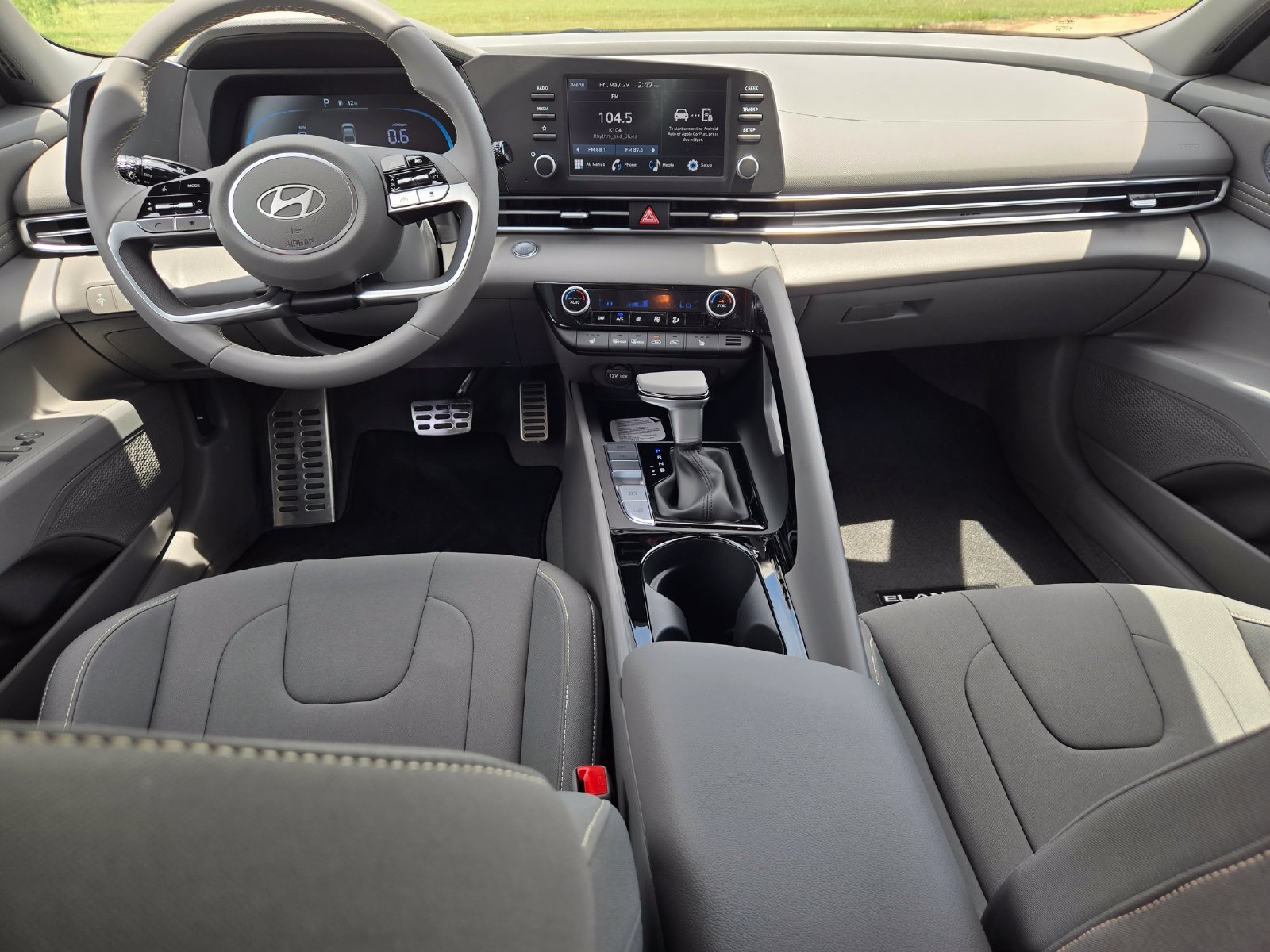 New 2026 Hyundai Elantra SEL Sport Premium FWD image 8