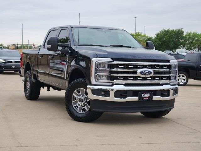 Used 2024 Ford F250 Lariat image 2
