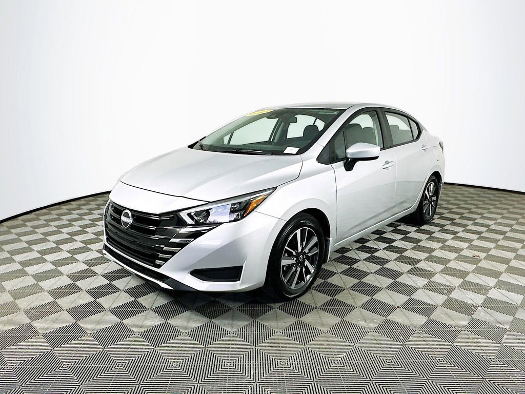 Certified 2025 Nissan Versa SV w/ Trunk Package image 6