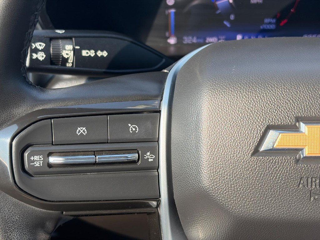 Used 2023 Chevrolet Colorado LT w/ LT Convenience Package II AWD/4WD image 24