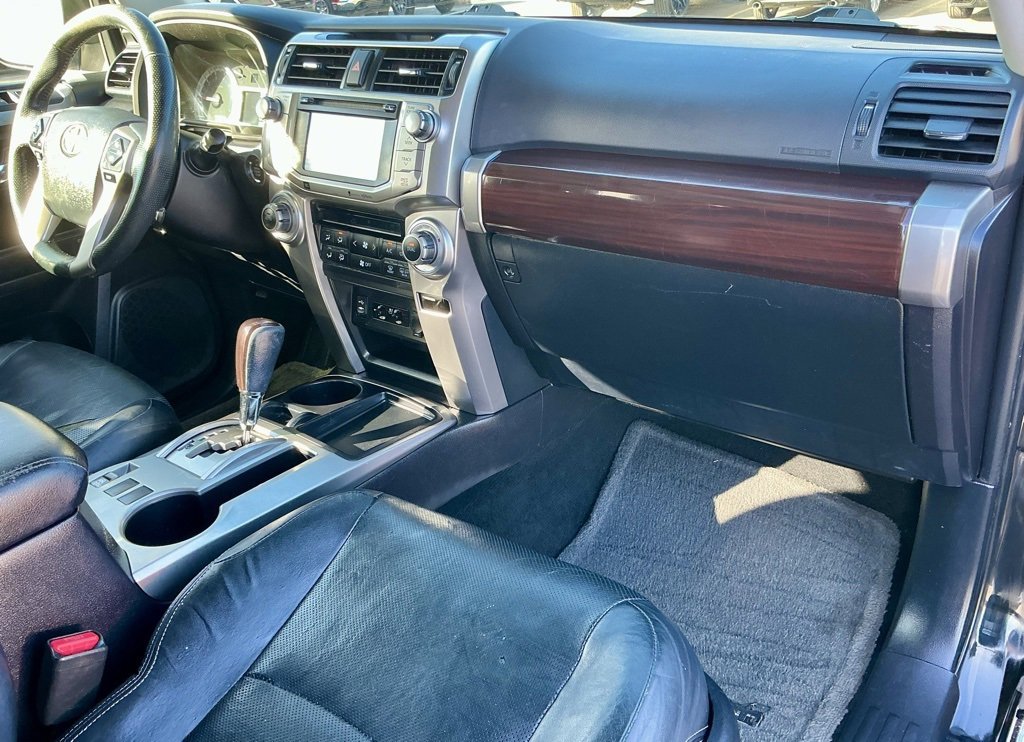 Used 2015 Toyota 4Runner Limited image 22