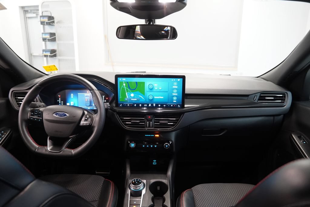 Used 2023 Ford Escape ST-Line Select w/ Tech Pack #1 AWD/4WD image 19