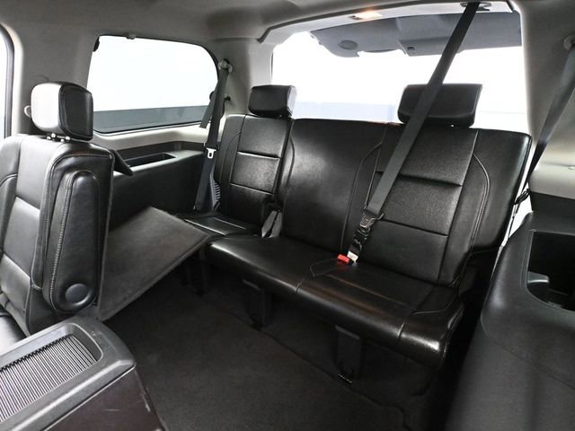 Used 2011 Nissan Armada Platinum w/ 2nd Row Captain Seat Pkg image 39