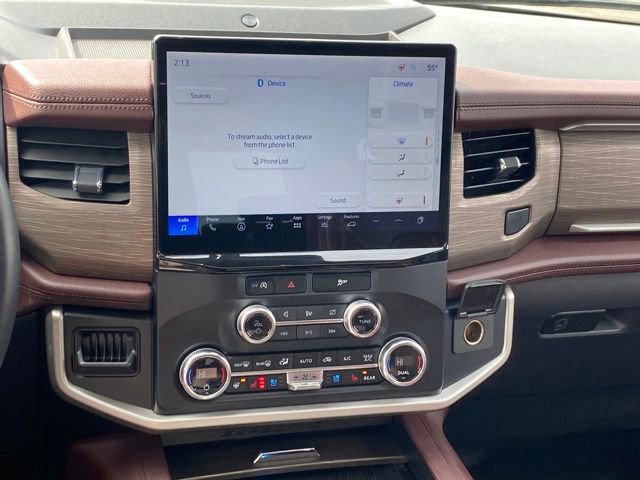 Used 2024 Ford Expedition Limited image 9