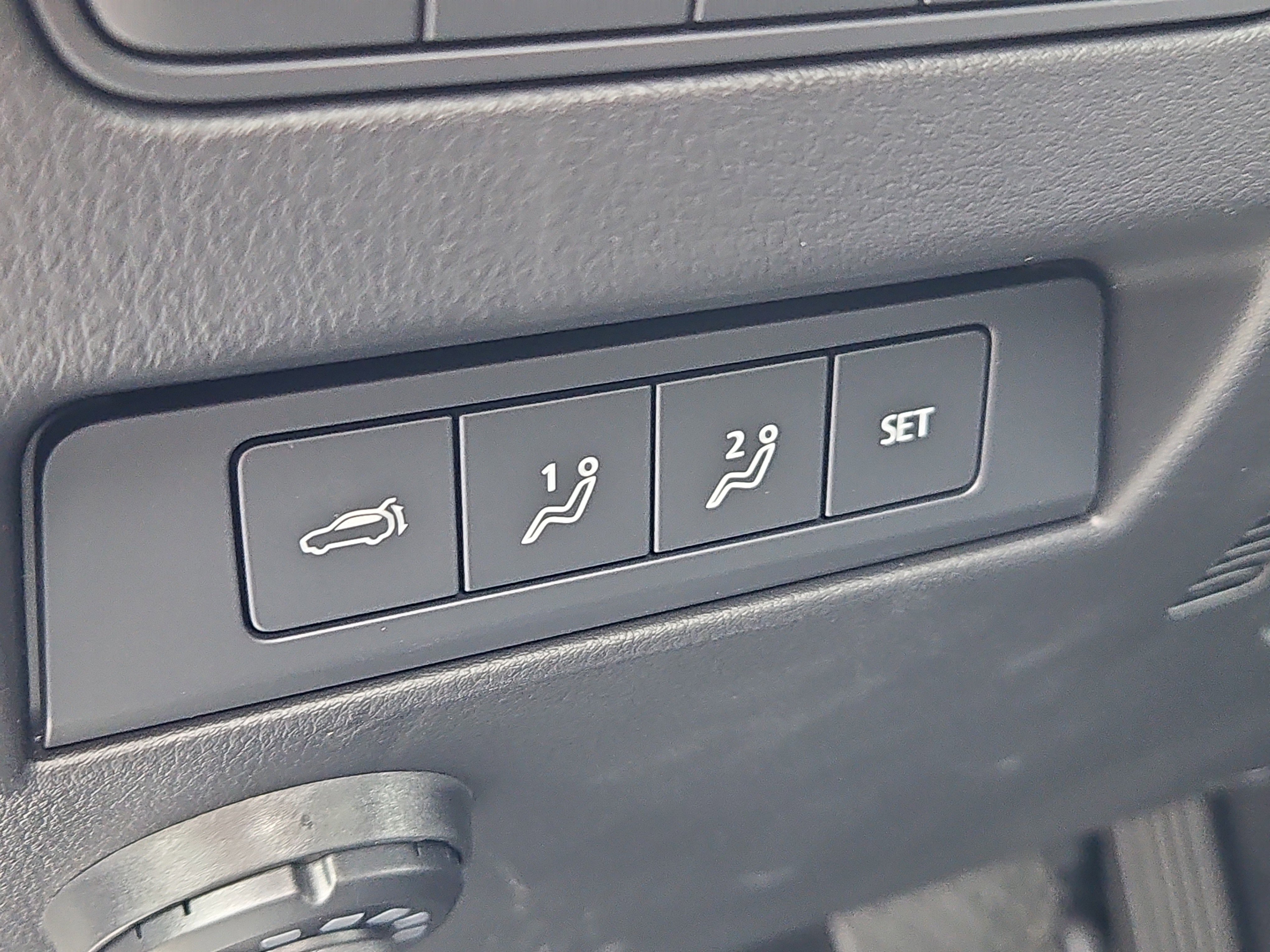 Certified 2025 MAZDA CX-70 3.3 Turbo S w/ Premium Package image 13