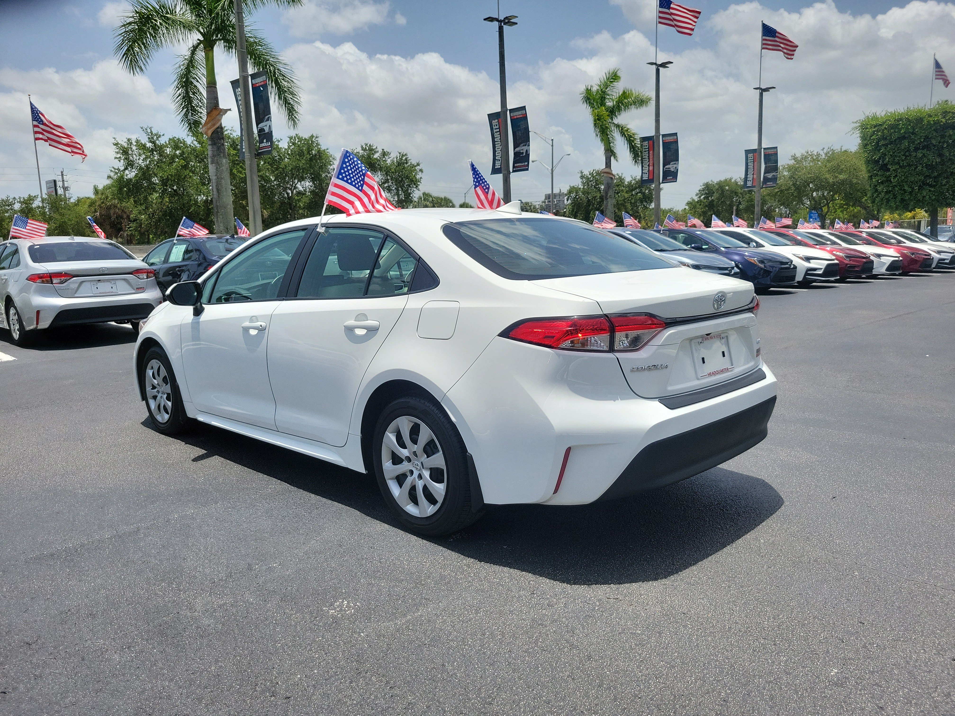 Used 2025 Toyota Corolla LE FWD image 8