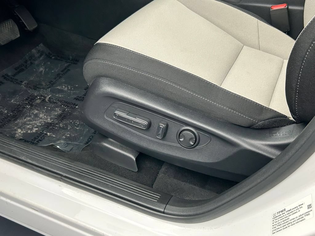Used 2024 Honda CR-V EX image 47