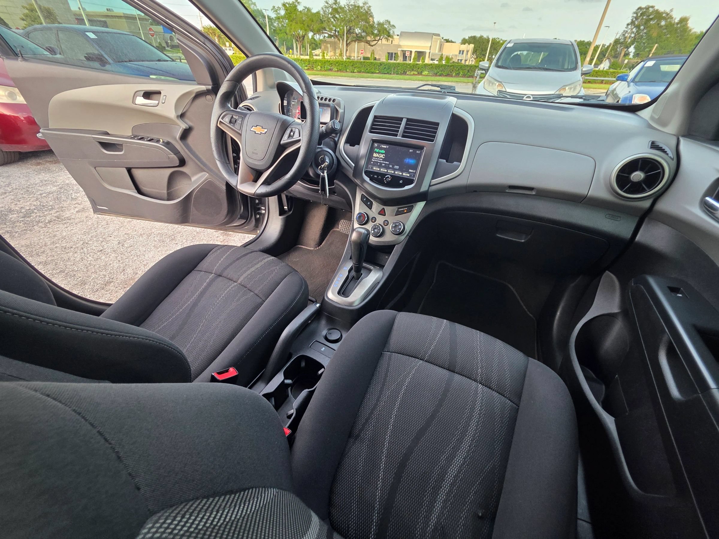 Used 2016 Chevrolet Sonic LT FWD image 17