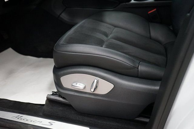 Used 2017 Porsche Macan S image 29
