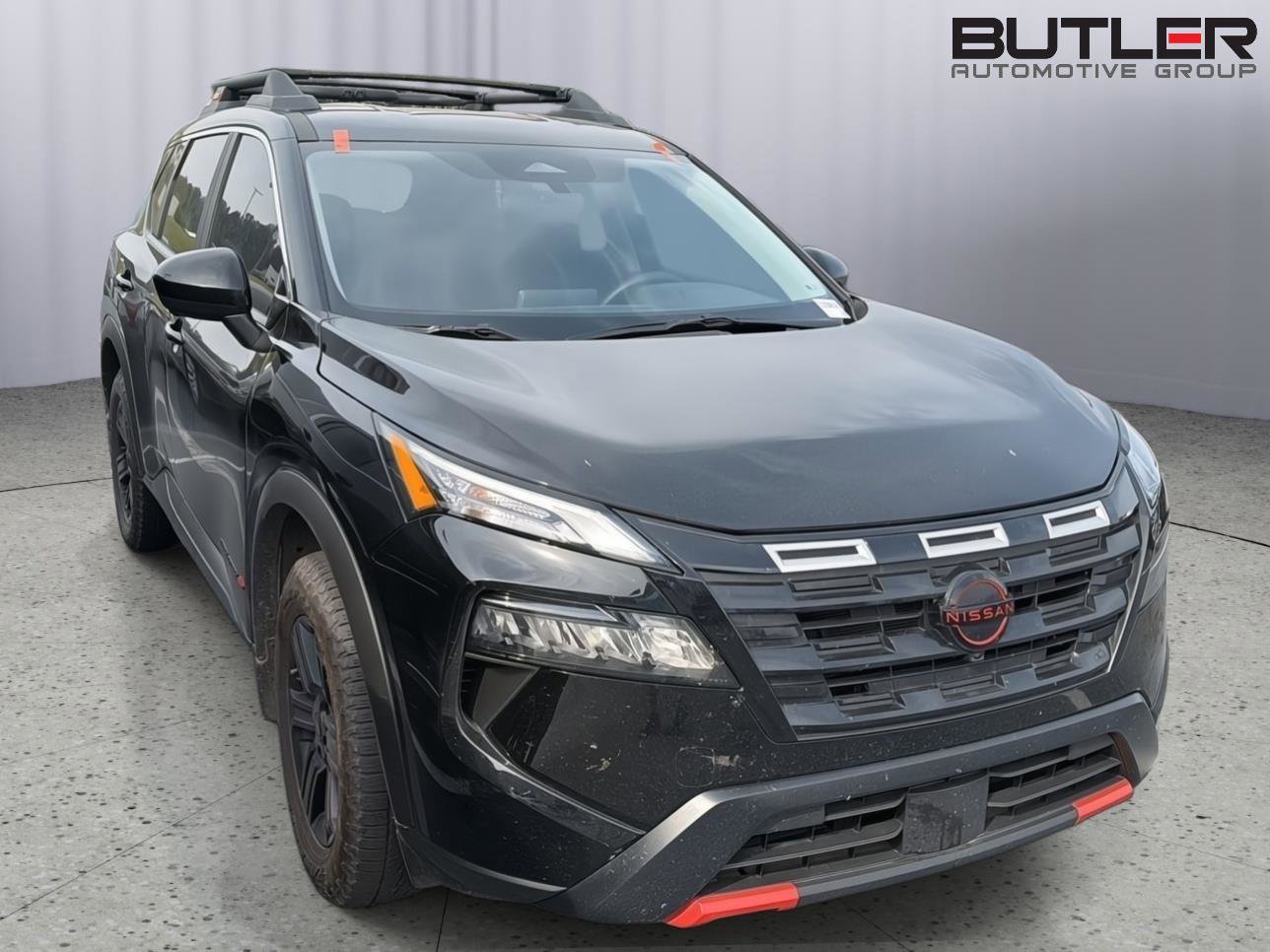 Used 2025 Nissan Rogue SV AWD/4WD image 6