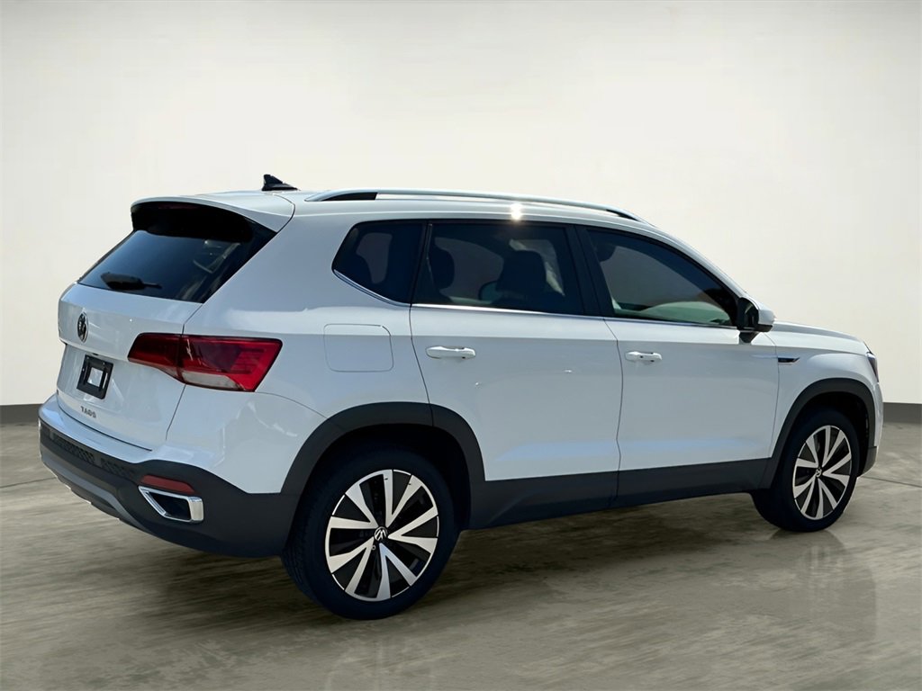 Used 2024 Volkswagen Taos SE image 10