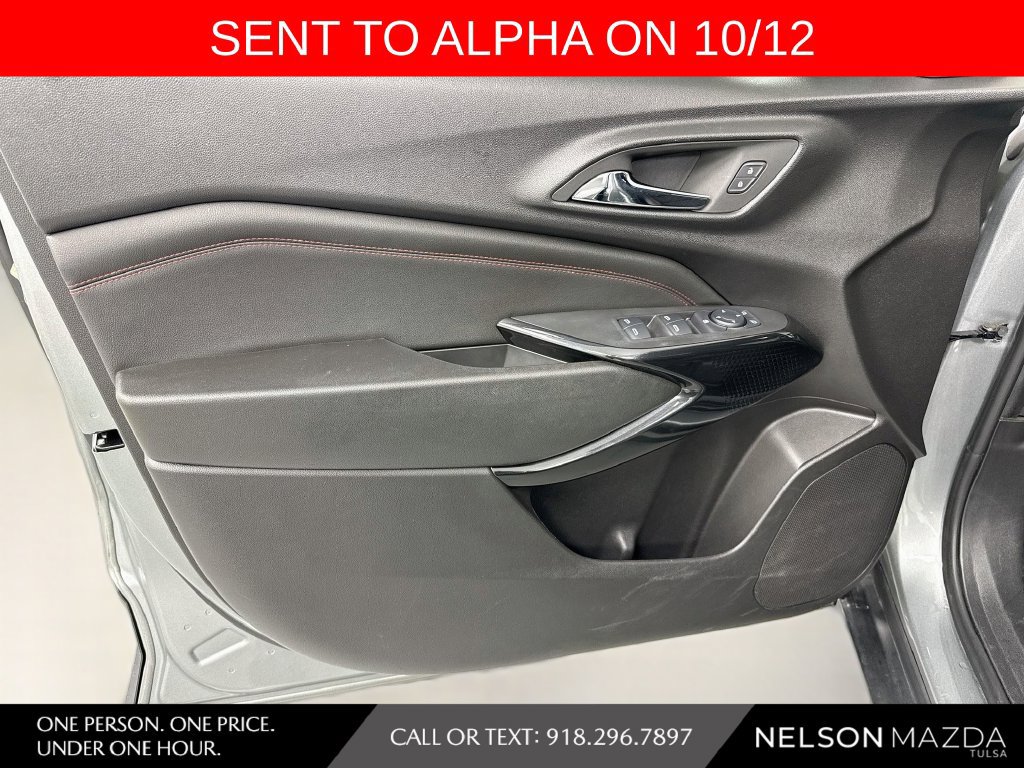 Used 2024 Chevrolet Trax RS w/ Driver Confidence Package FWD image 18