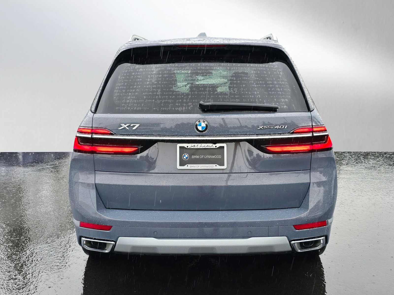 Used 2025 BMW X7 xDrive40i w/ Premium Package image 6