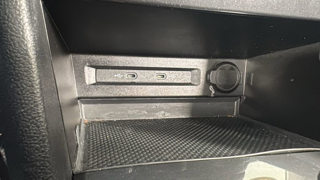 Used 2024 Volkswagen Tiguan S image 28