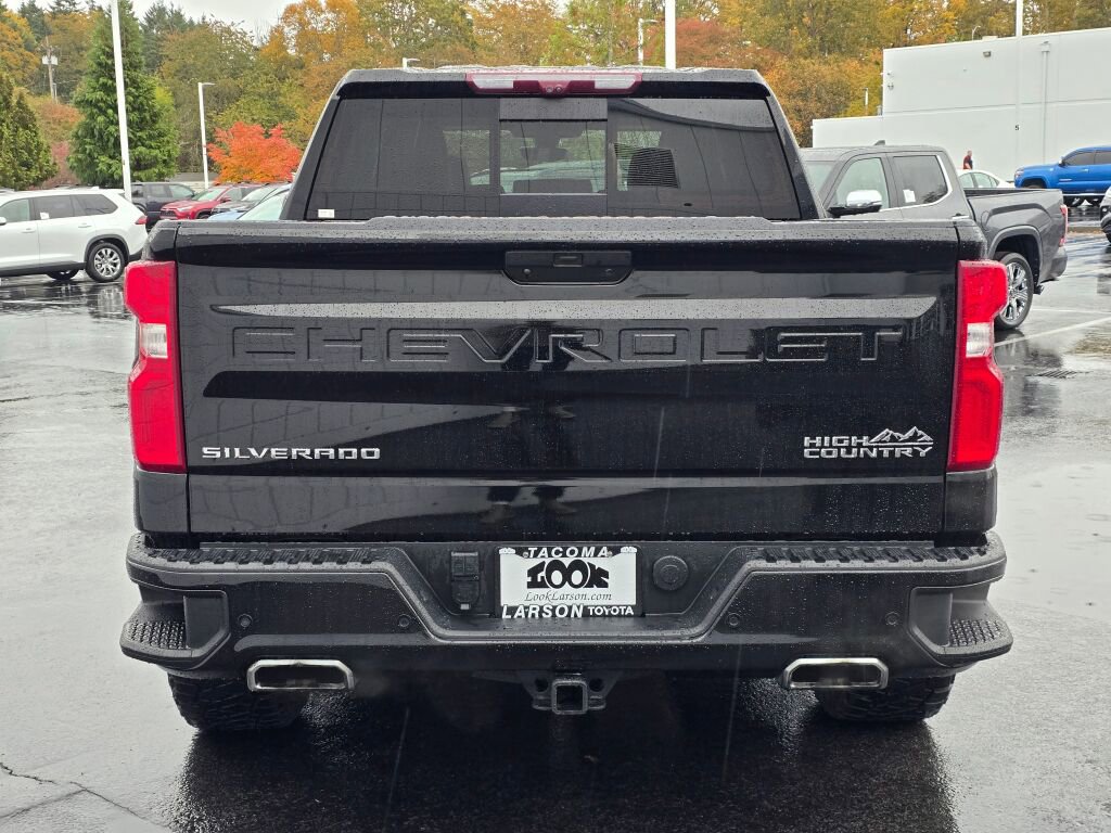 Used 2021 Chevrolet Silverado 1500 High Country w/ Technology Package image 4