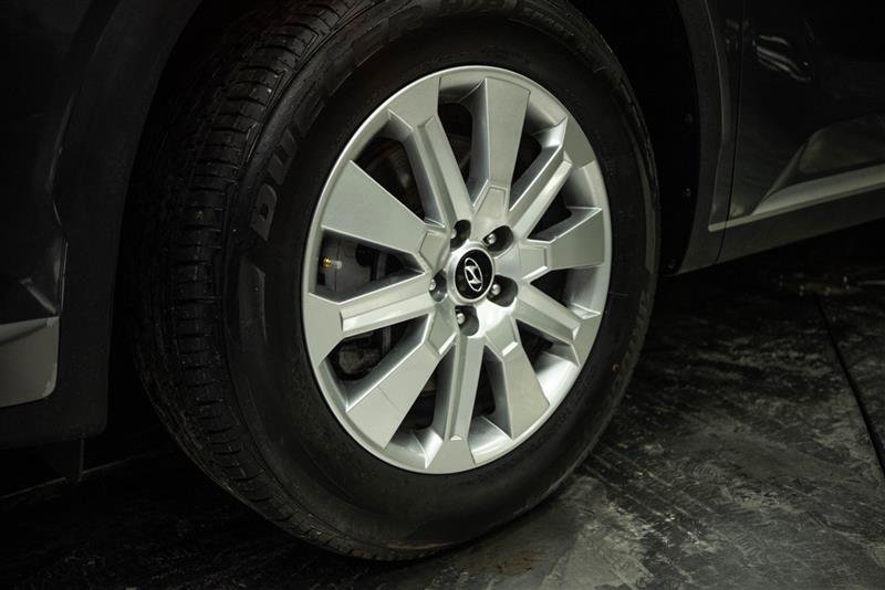 Used 2024 Hyundai Palisade SEL FWD image 3