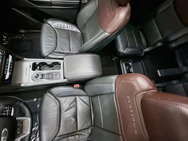 Used 2020 Ford Explorer Platinum w/ Premium Technology Package AWD/4WD image 23