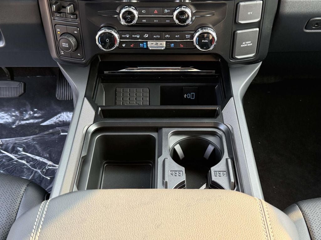 New 2026 Ford F250 Lariat w/ Lariat Premium Package AWD/4WD image 17