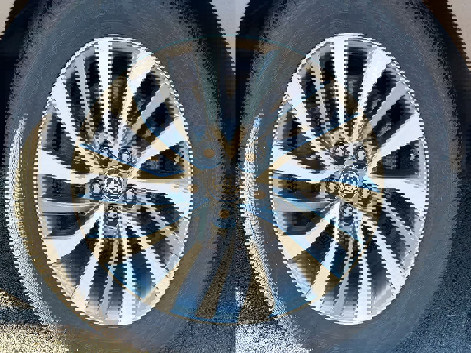 Used 2019 Toyota Corolla XLE image 14