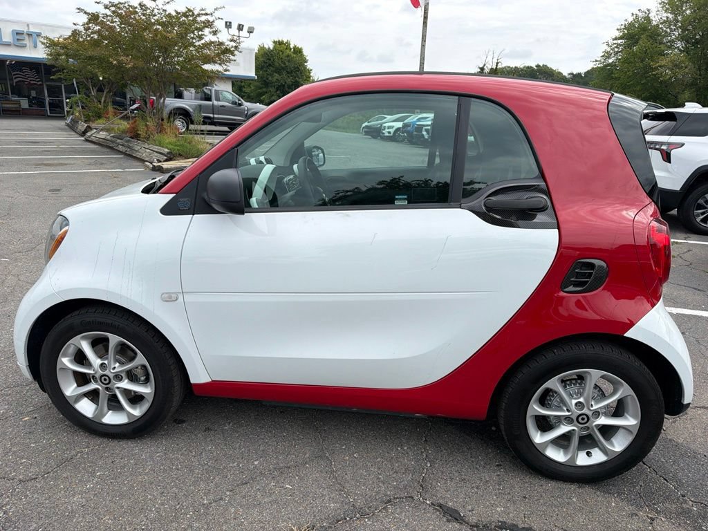 Used 2019 smart fortwo electric drive RWD image 5