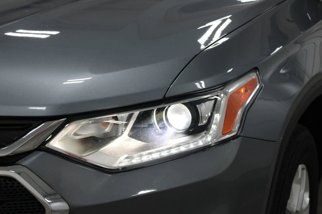 Used 2021 Chevrolet Traverse LS FWD image 13