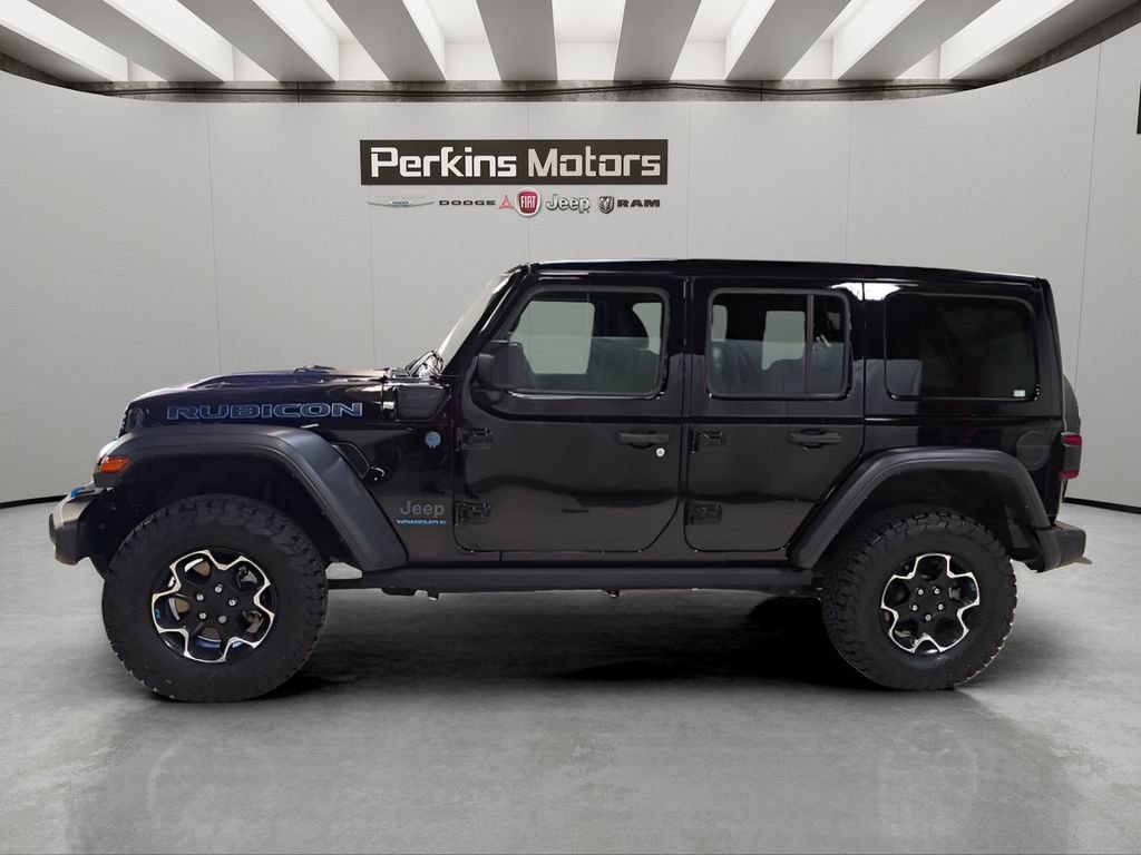 Used 2023 Jeep Wrangler Unlimited Rubicon 4xe w/ Cold Weather Group AWD/4WD image 2