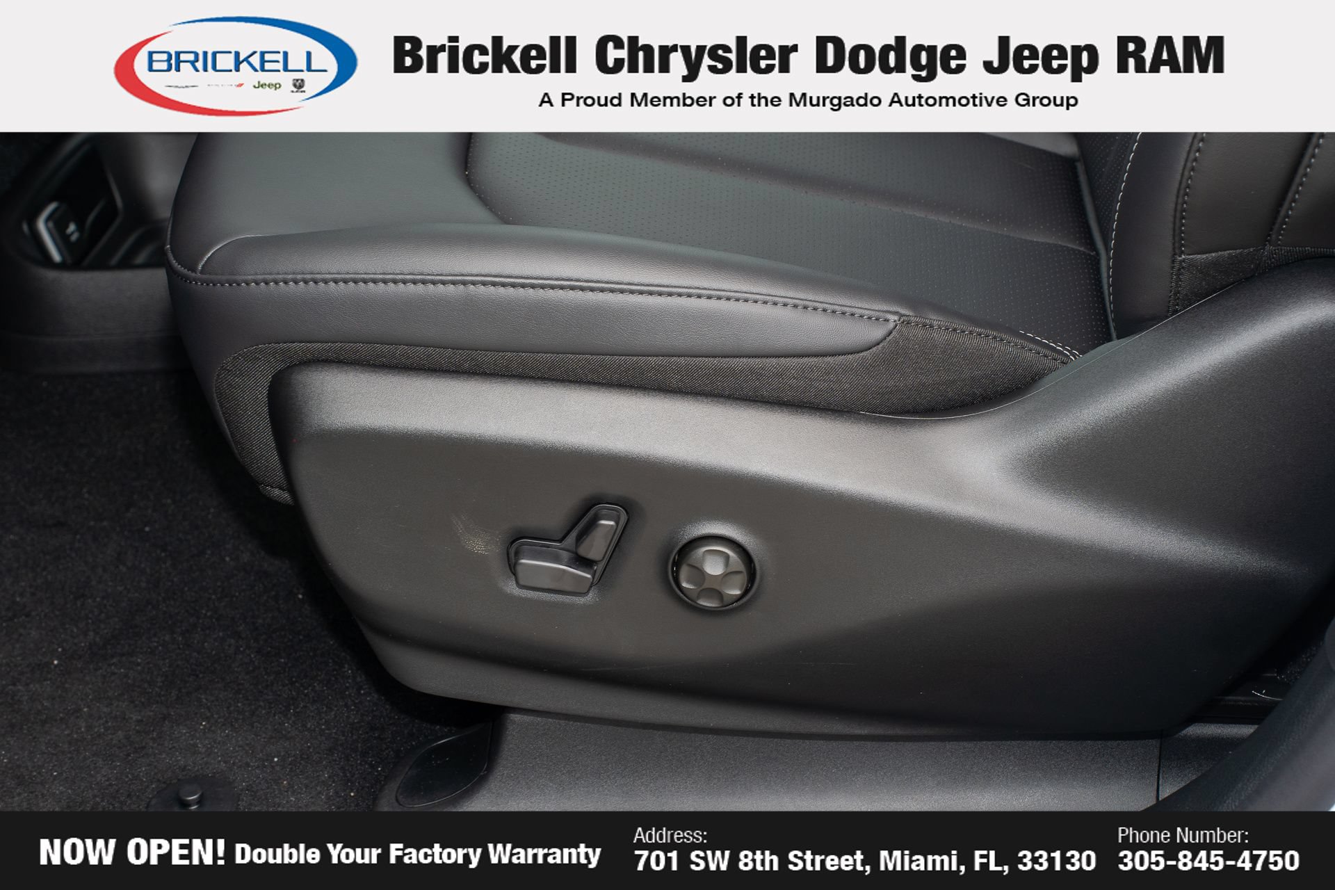 New 2027 Chrysler Pacifica Select FWD image 28