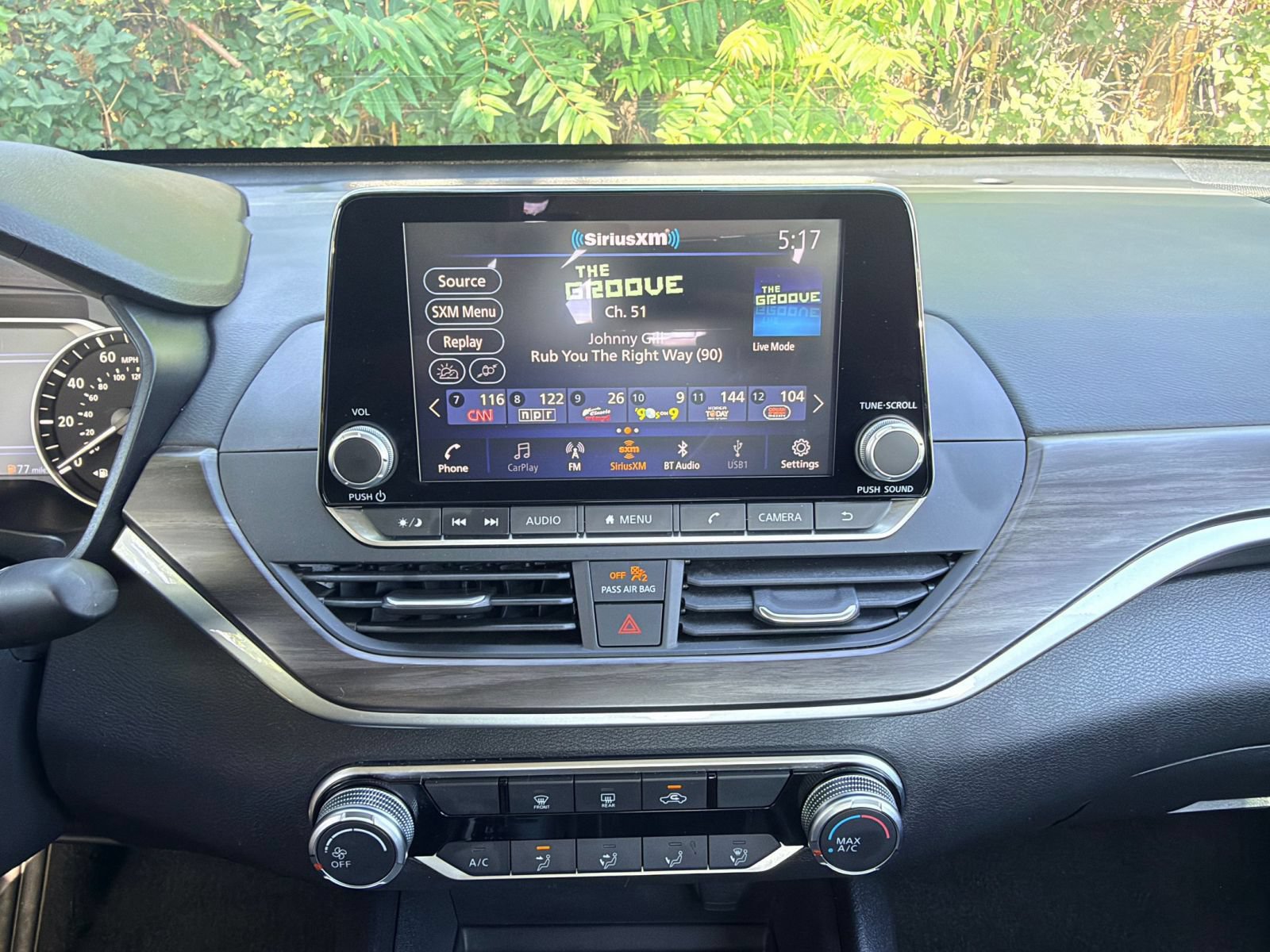 Used 2025 Nissan Altima 2.5 SV FWD image 20
