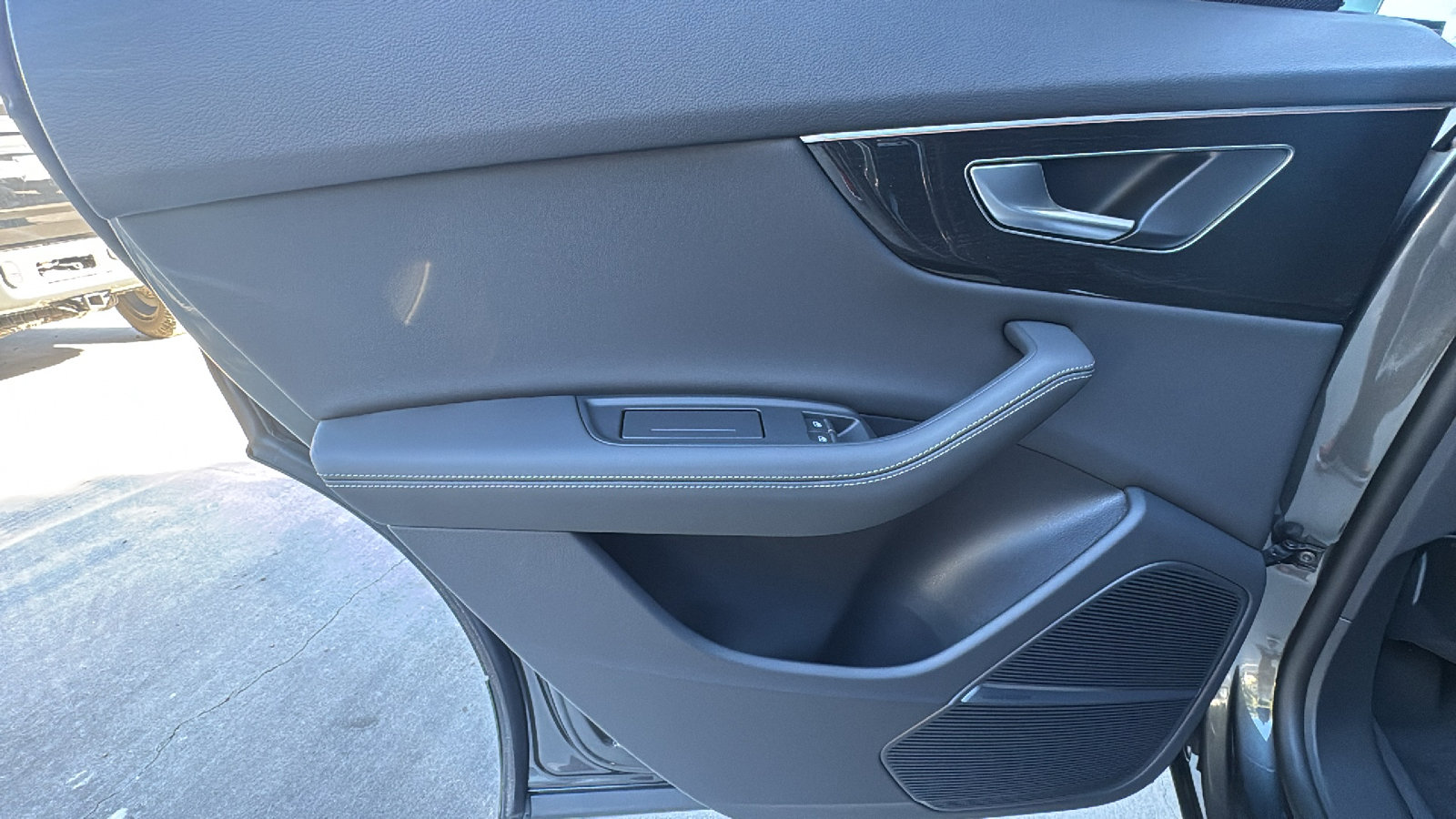 New 2026 Audi Q8 Premium Plus image 16