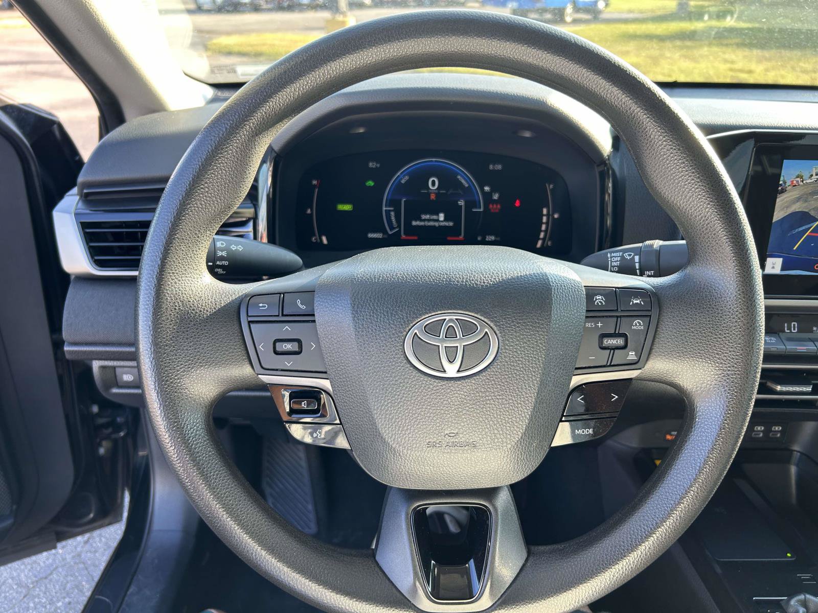 Used 2025 Toyota Camry LE FWD image 35