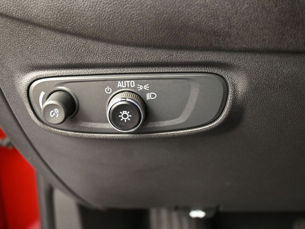 Used 2022 Chevrolet Equinox RS w/ RS Leather Package image 41