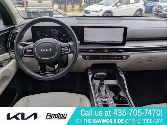 Certified 2025 Kia Sorento S w/ Panoramic Sunroof Package AWD/4WD image 29
