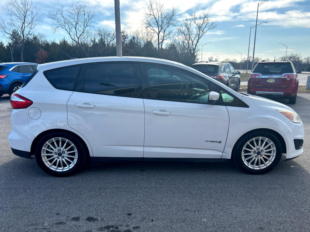 Used 2015 Ford C-MAX SE w/ Cargo Management Package image 4