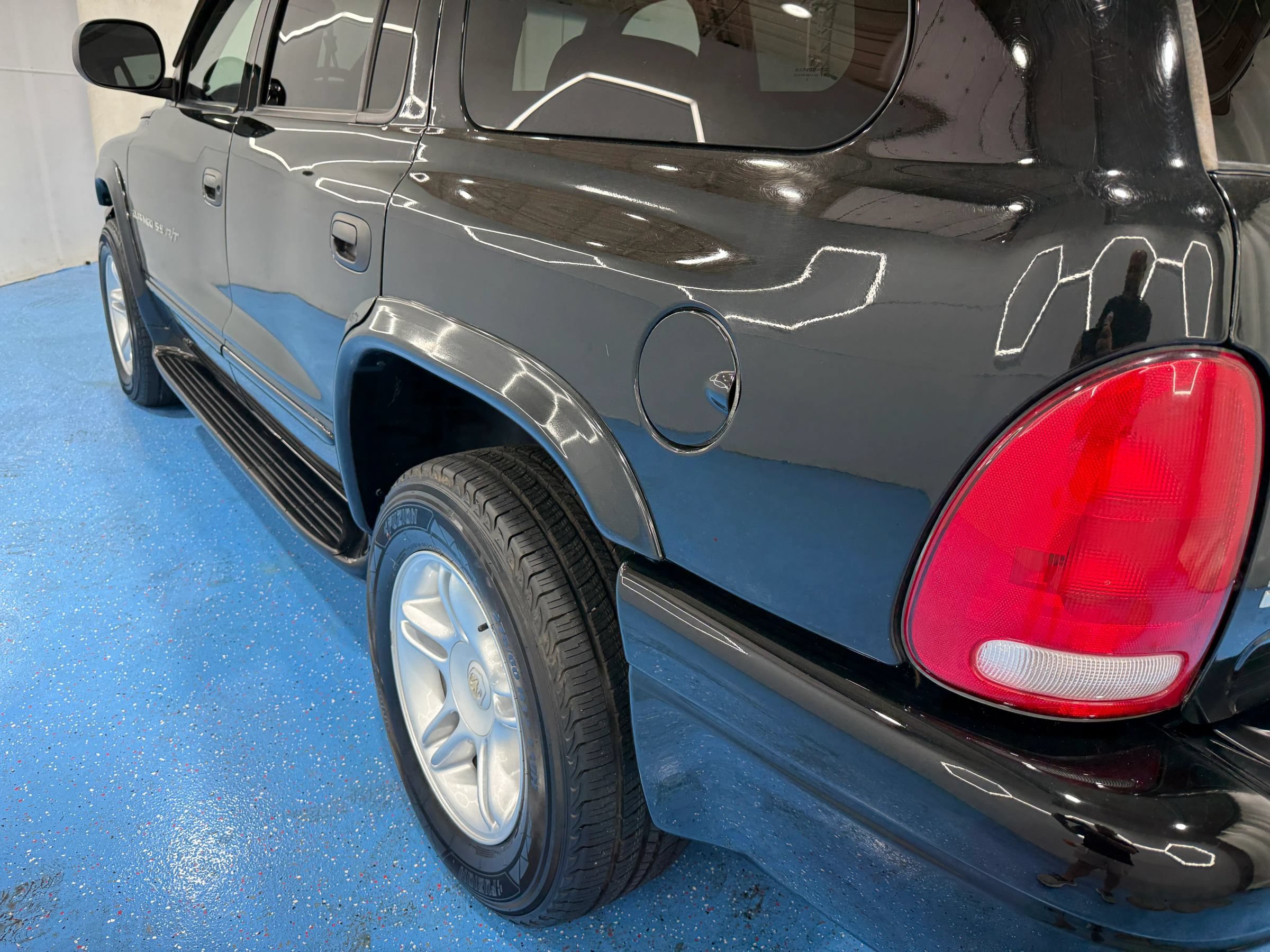 Used 2000 Dodge Durango 4WD image 16