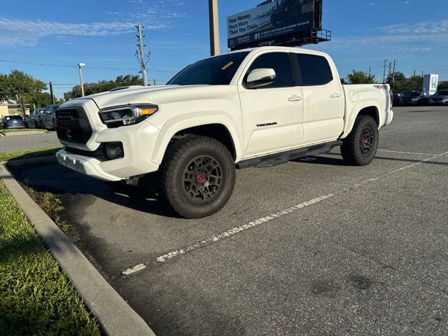 Certified 2022 Toyota Tacoma TRD Sport w/ TRD Premium Sport Package AWD/4WD image 6