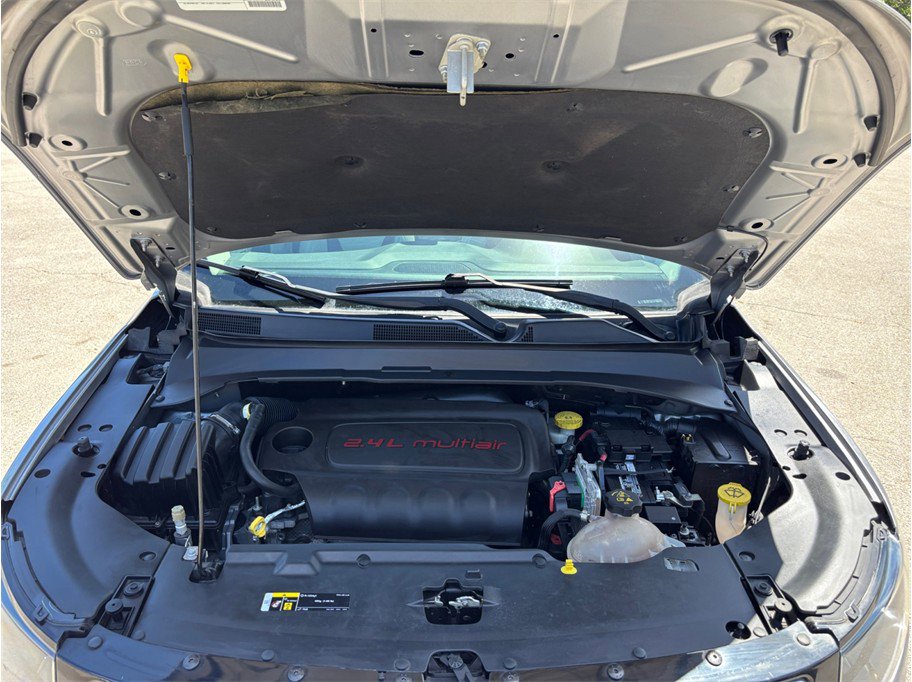 Used 2018 Jeep Compass Latitude w/ Popular Equipment Group image 40